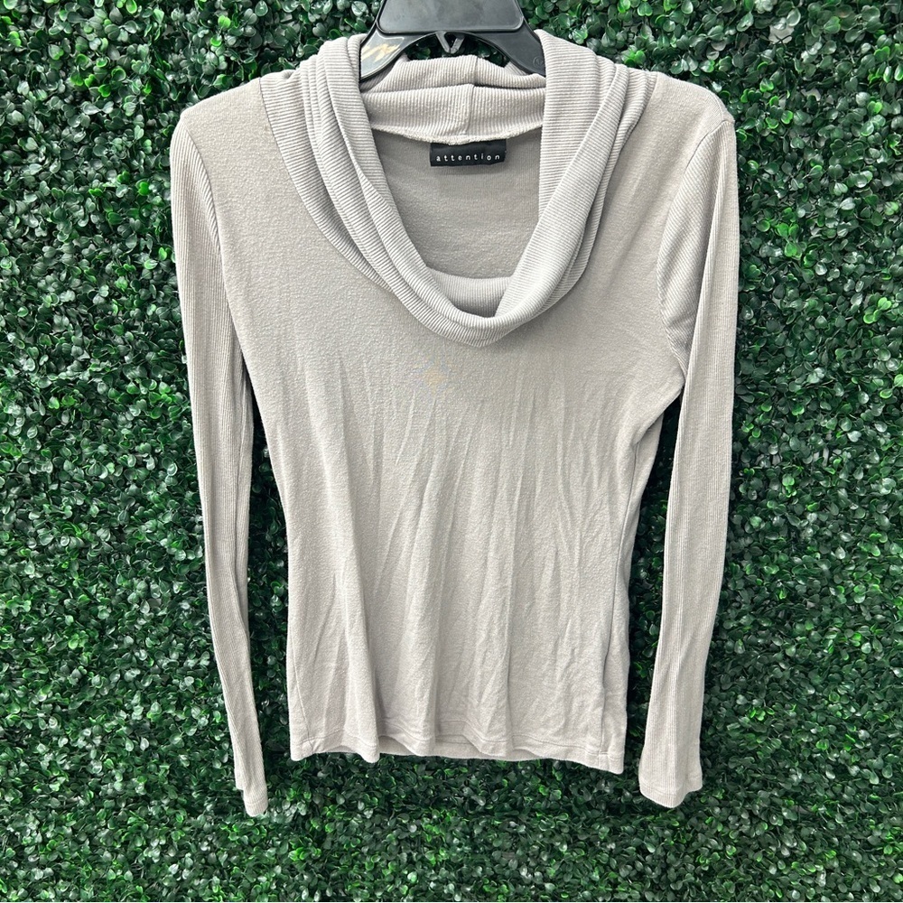 Attention Gray Super Soft Long Sleeve Top!